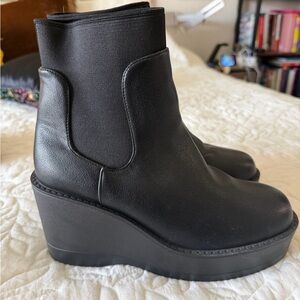 TOP Moda Black Leather Wedge Ankle Boots